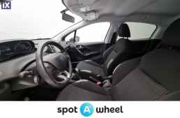 Peugeot 208 1.2 VTi Style '15