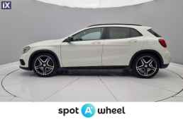 Mercedes-Benz GLA 180 d Fascination '15