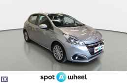 Peugeot 208 1.2 e-VTi Signature '18