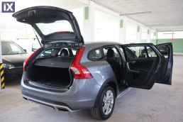 Volvo V60 Cross Country D4 Momentum Auto /6 Χρόνια Δωρεάν Service '17