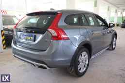 Volvo V60 Cross Country D4 Momentum Auto /6 Χρόνια Δωρεάν Service '17