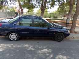 Ford Mondeo sedan '01