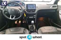 Peugeot 2008 1.2 PureTech Crossway '18