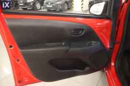 Toyota Aygo X-Play Touchscreen /6 Χρόνια Δωρεάν Service '15