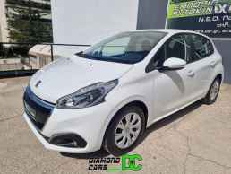 Peugeot 208  1.2 PureTech NAVIGATION PDC '19