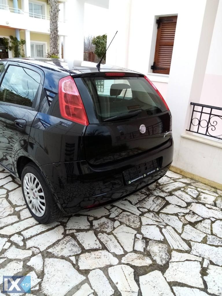 Ενοικίαση αυτοκινήτου Fiat Grande Punto